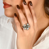 Tribal flower ring