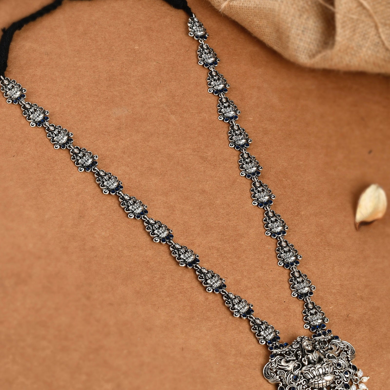 Urmila Pure Silver Necklace