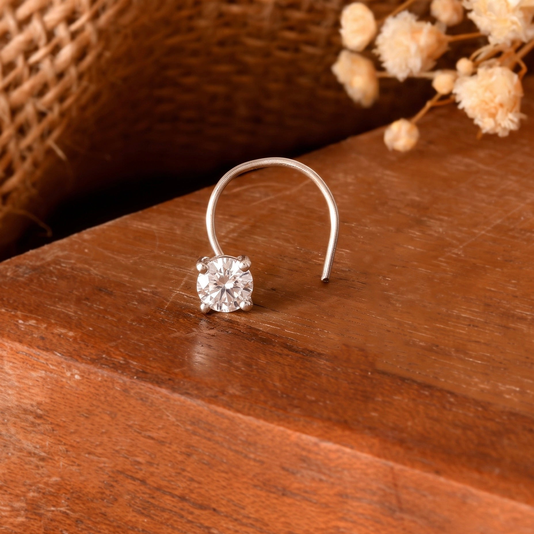 Mohini Round Solitaire Silver Nose Pin