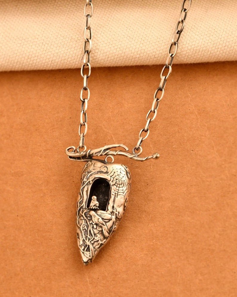 Cave Pendant - 925 Silver Jewellery Meera Jaipur