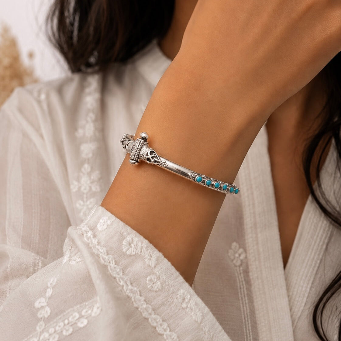 Rihana Silver Turquoise Openable Bangle