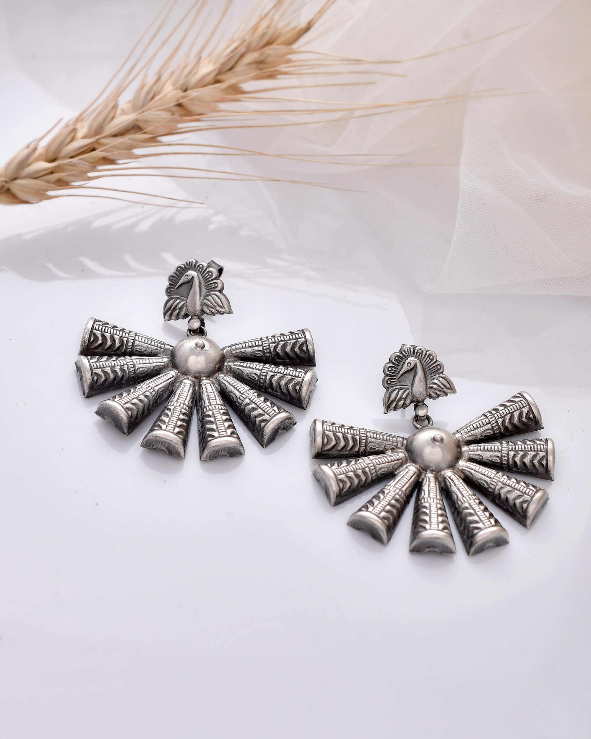 Akula Silver Earrings - 925 Silver Jewellery Meera Jaipur