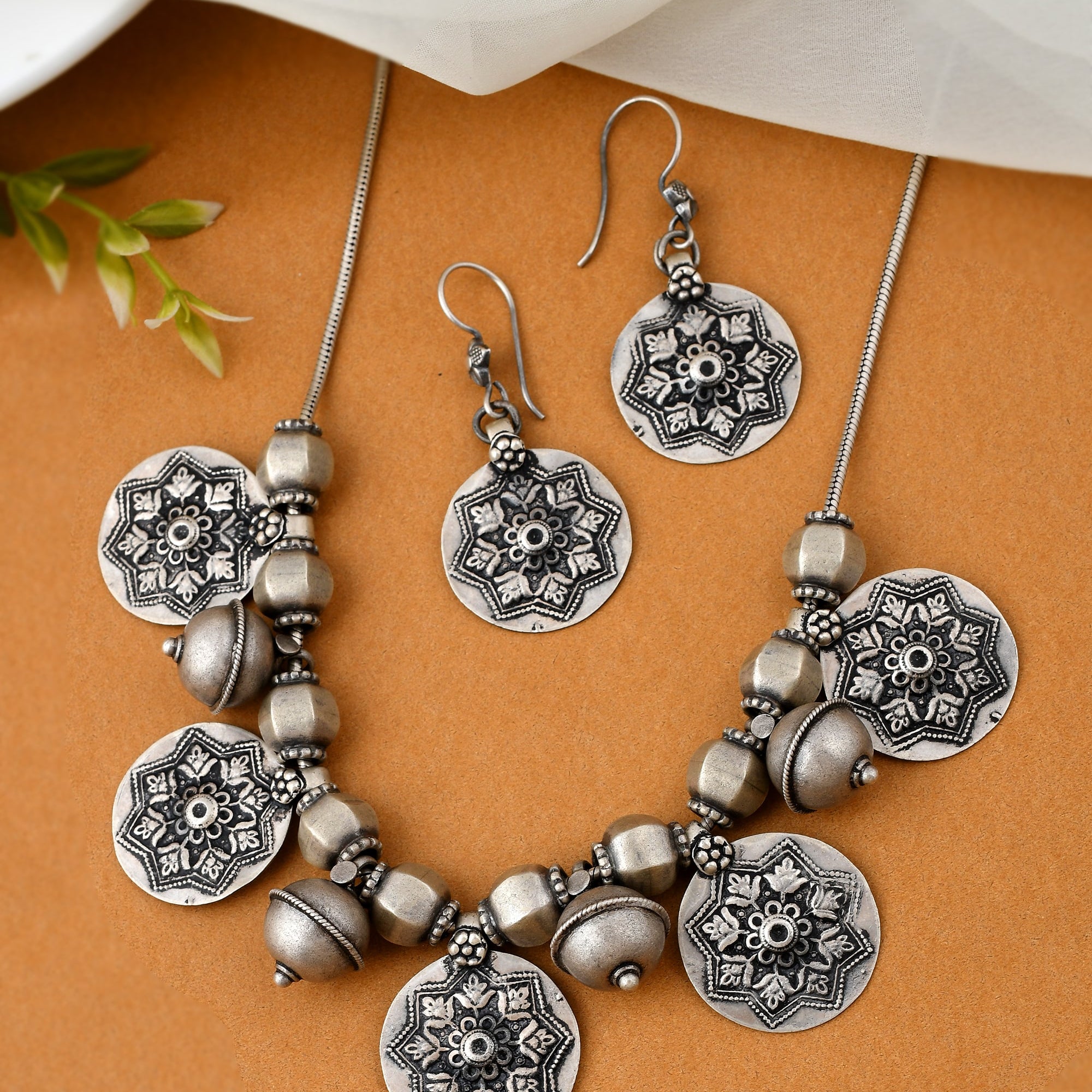 Aloka silver necklace - 925 Silver Jewellery Meera Jaipur