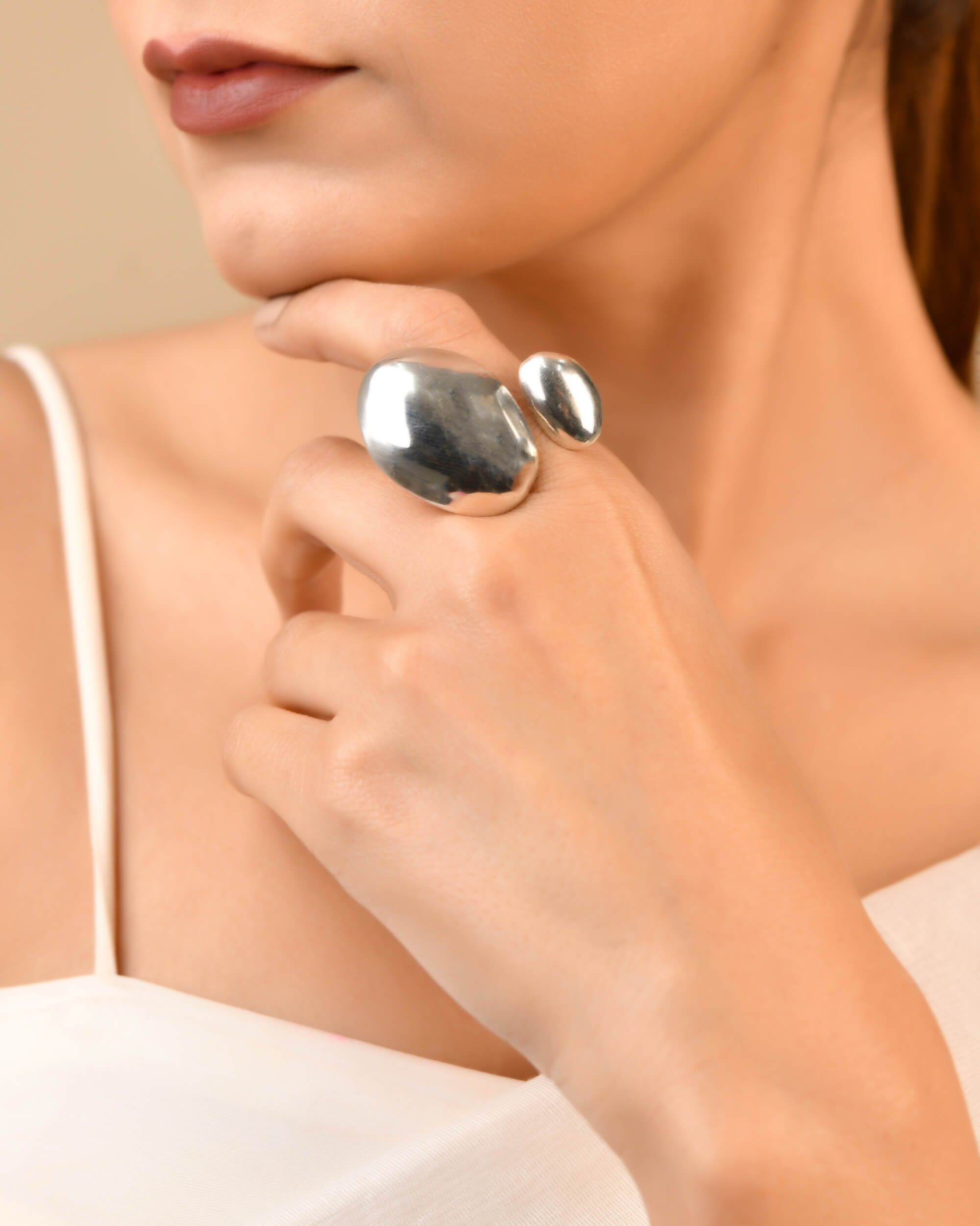 Akar Oval Ring - 925 Silver Jewellery Meera Jaipur