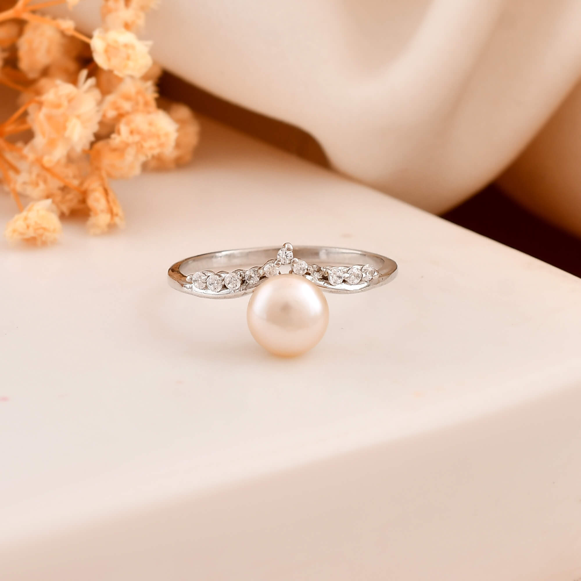 Crown silver pearl ring - 925 Silver Jewellery Meera Jaipur
