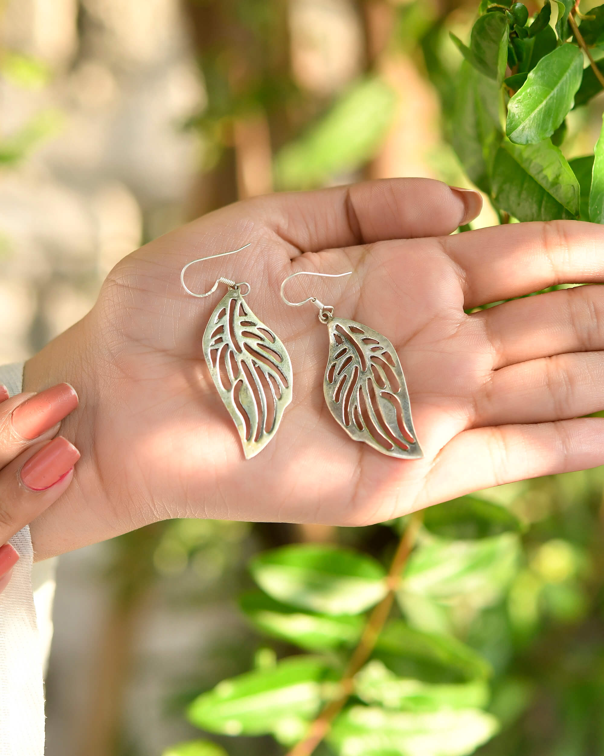 Leaf Carved silver earrings - 925 Silver Jewellery Meera Jaipur