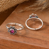 Phool cut stone silver toe ring