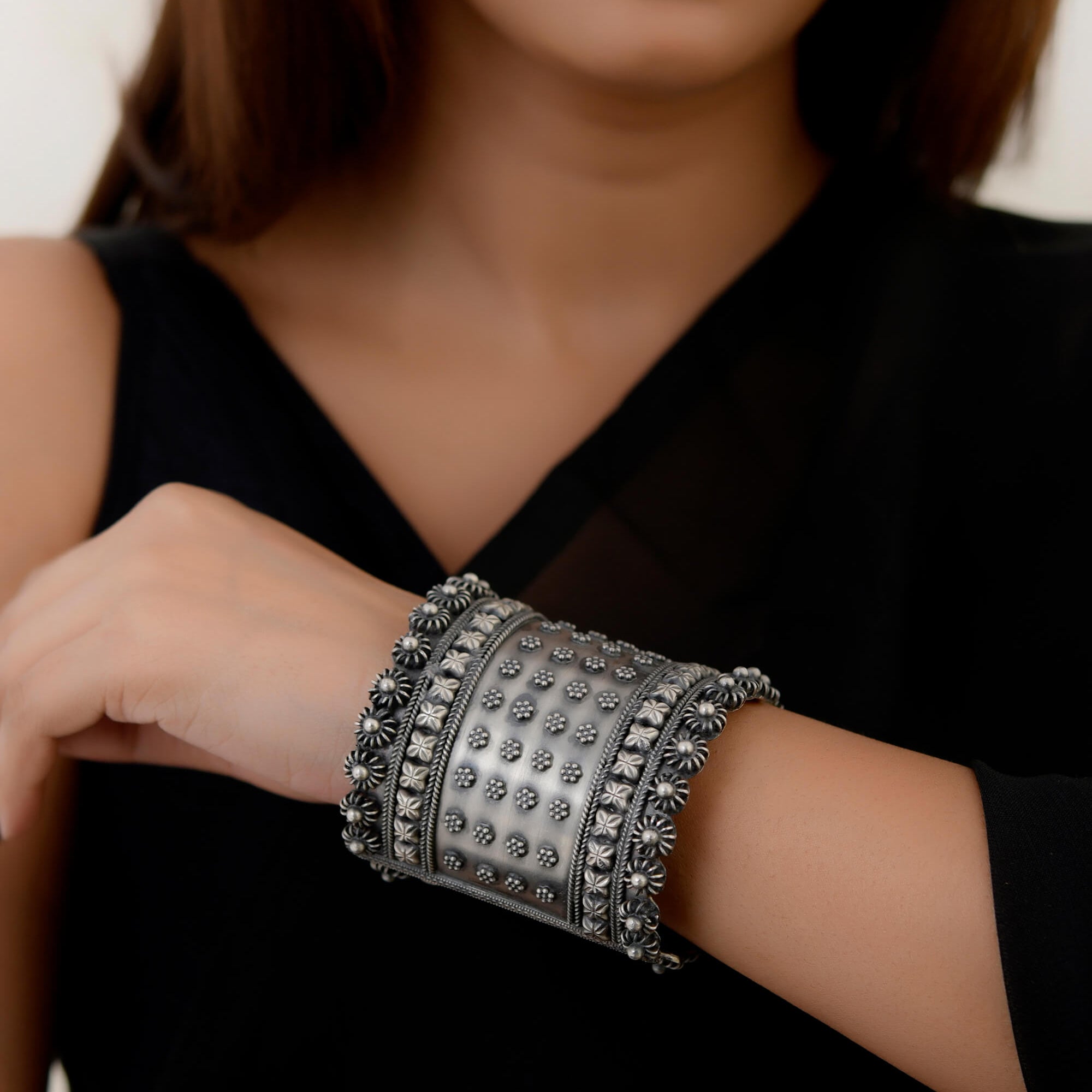 Daksha Silver Bangle - 925 Silver Jewellery Meera Jaipur