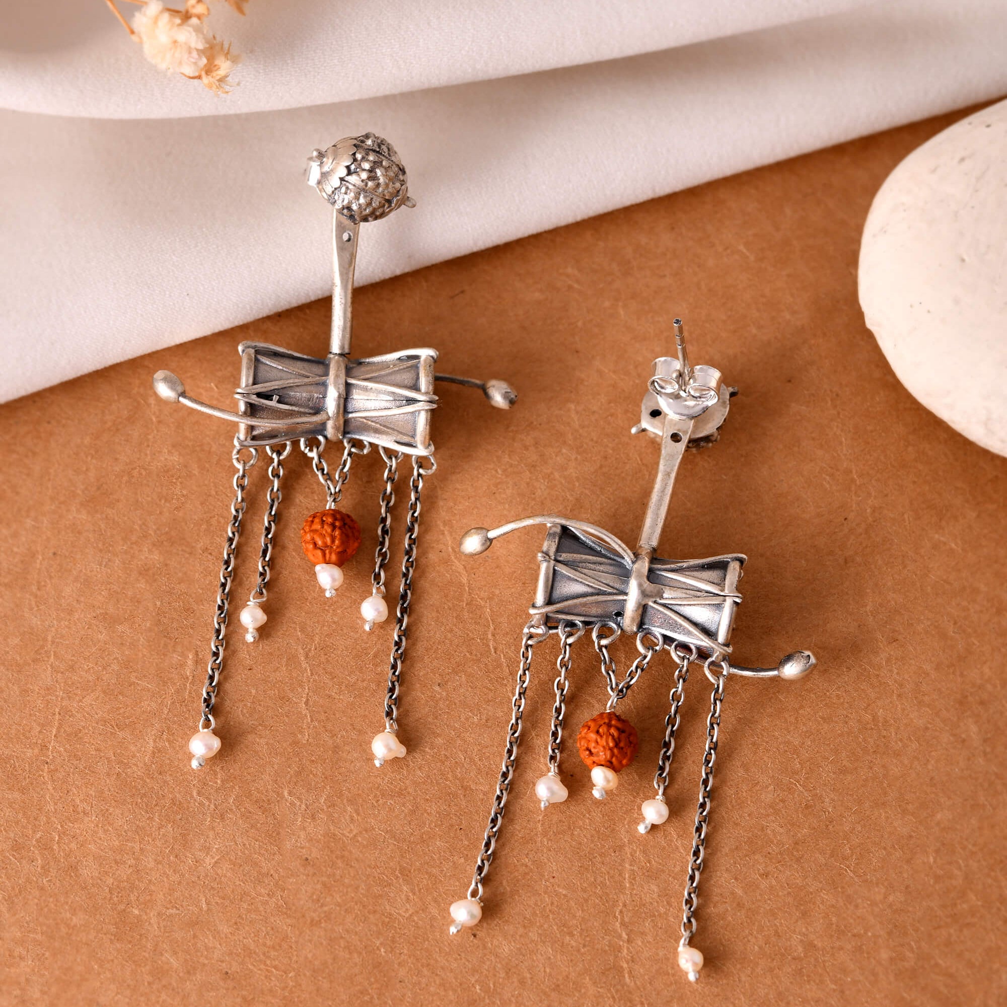 Damroo silver earrings - 925 Silver Jewellery Meera Jaipur