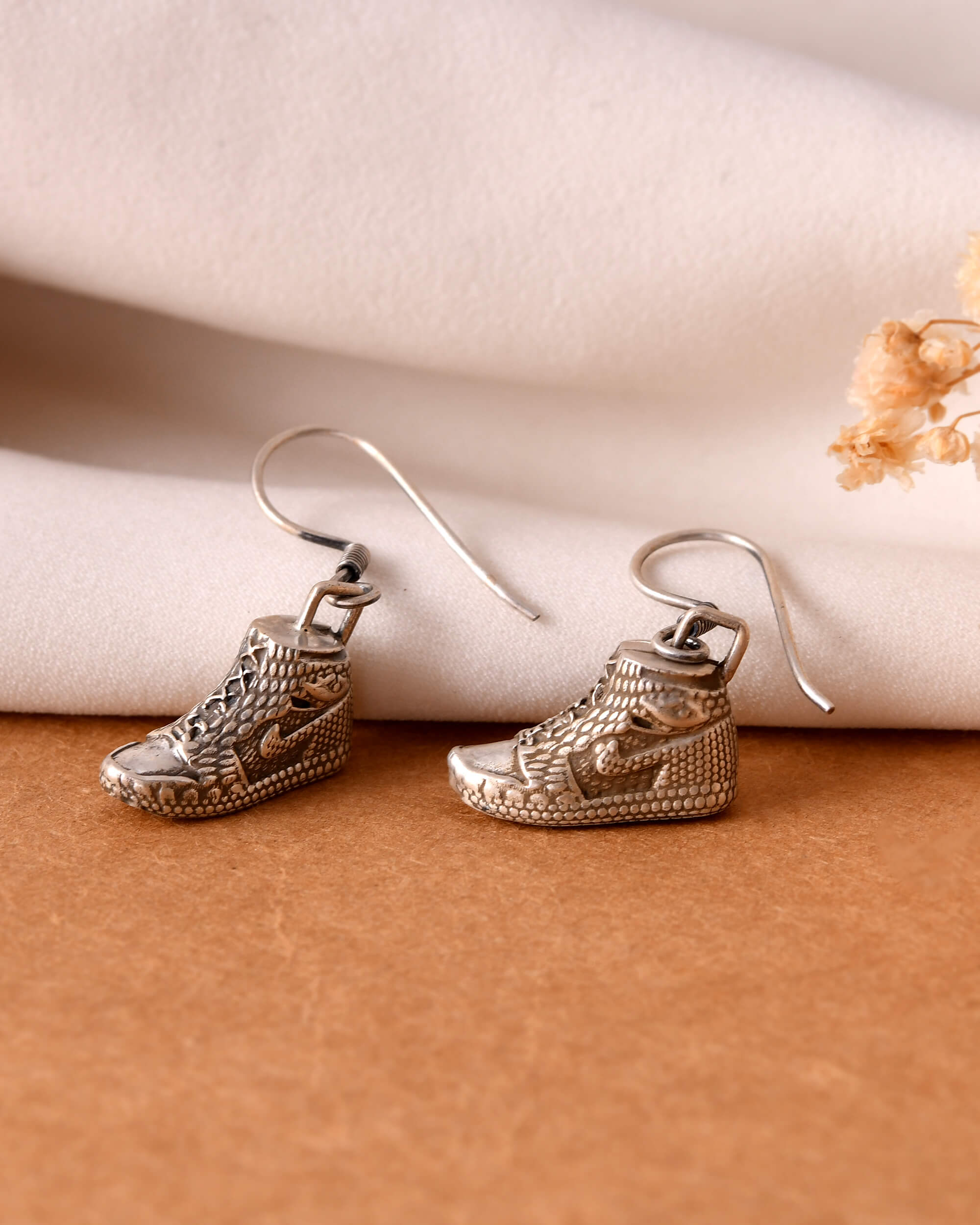 Sneaker Earring - 925 Silver Jewellery Meera Jaipur