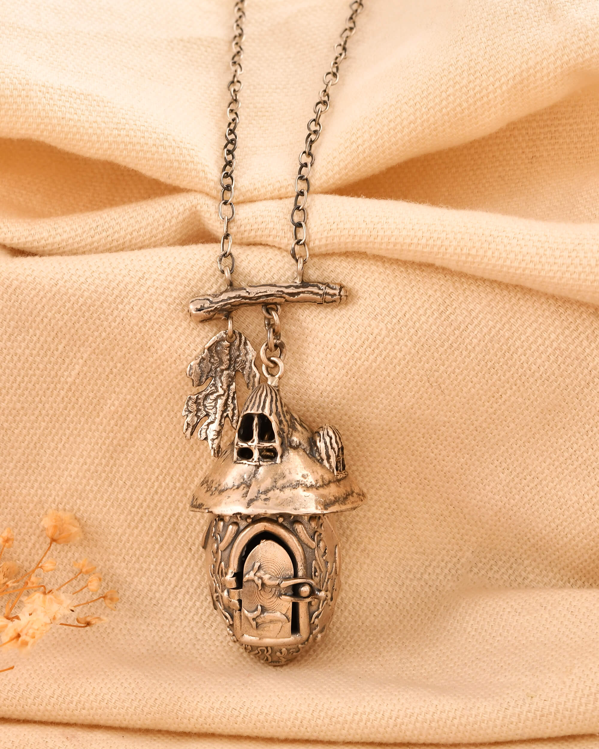 Tale Pendant - 925 Silver Jewellery Meera Jaipur