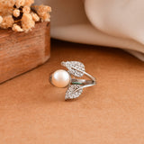 Blossom silver ring with pearl