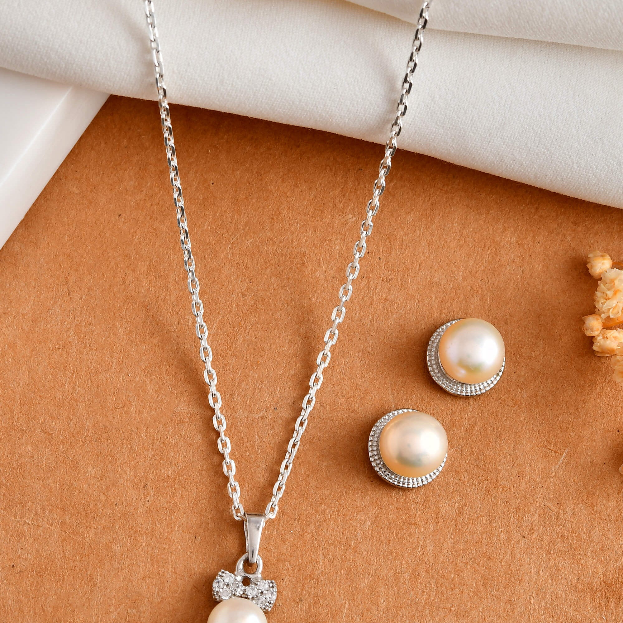 Pearl Bow Silver Set - 925 Silver Jewellery Meera Jaipur