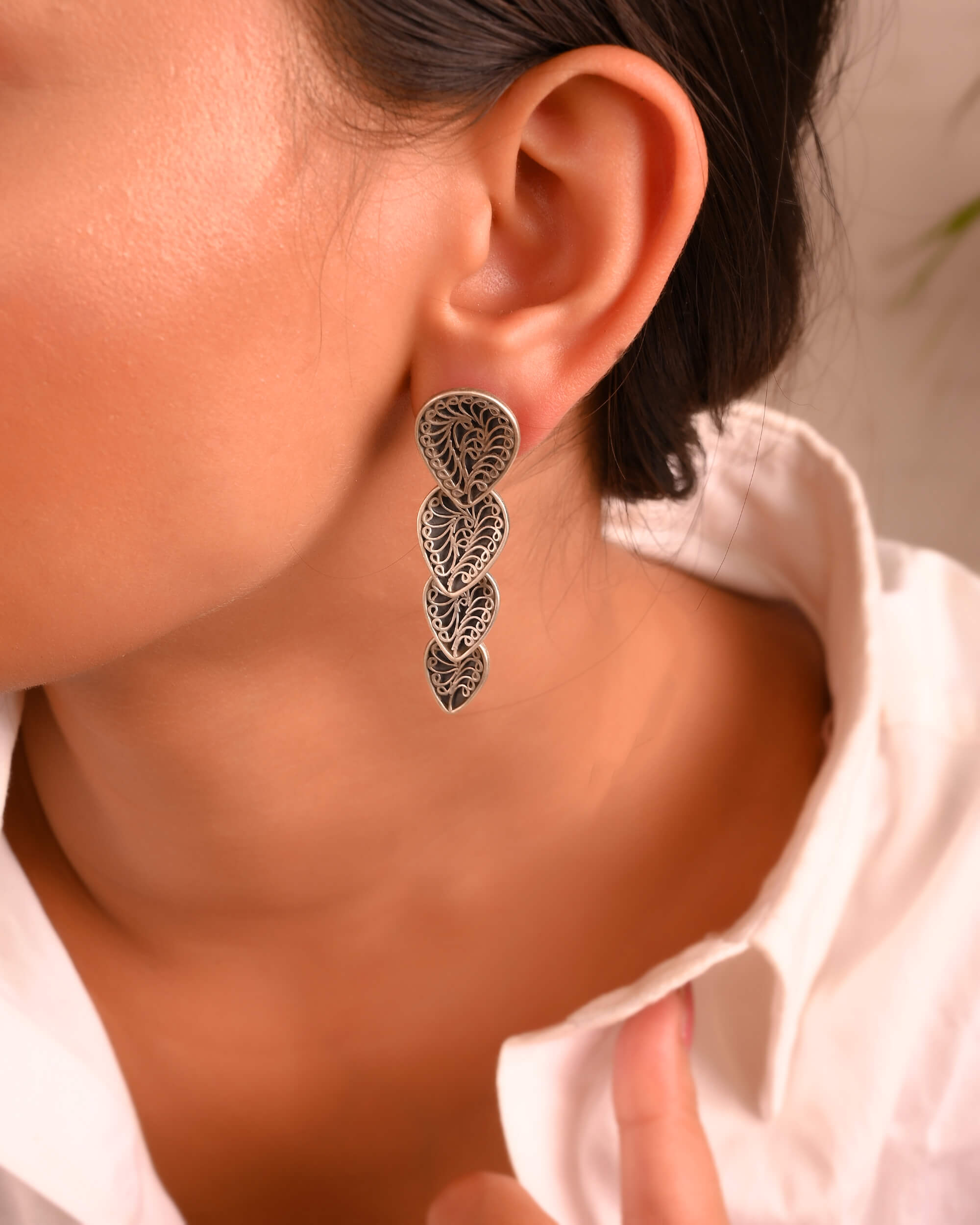 Trika silver earings - 925 Silver Jewellery Meera Jaipur