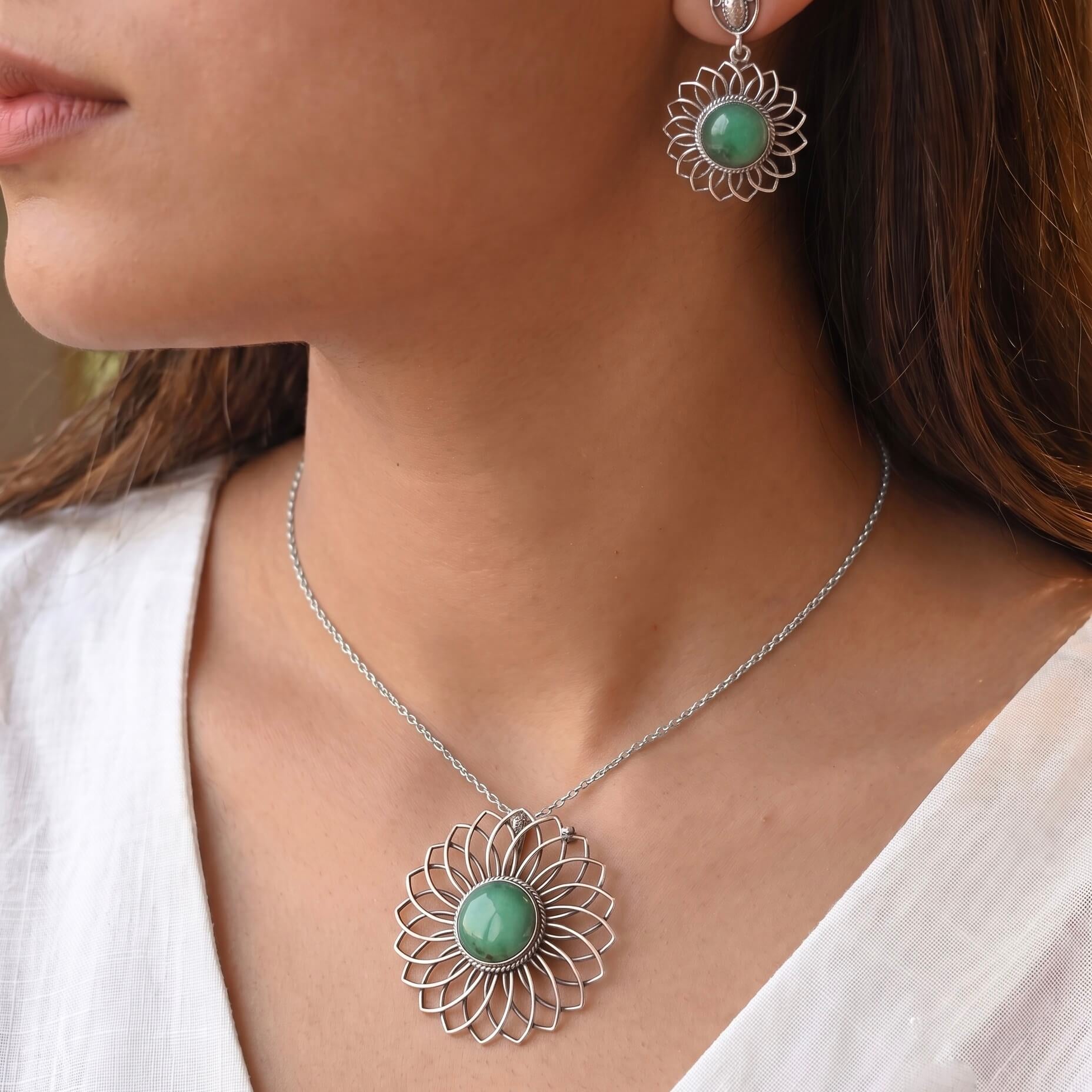 Green Floral Silver Pendant Set