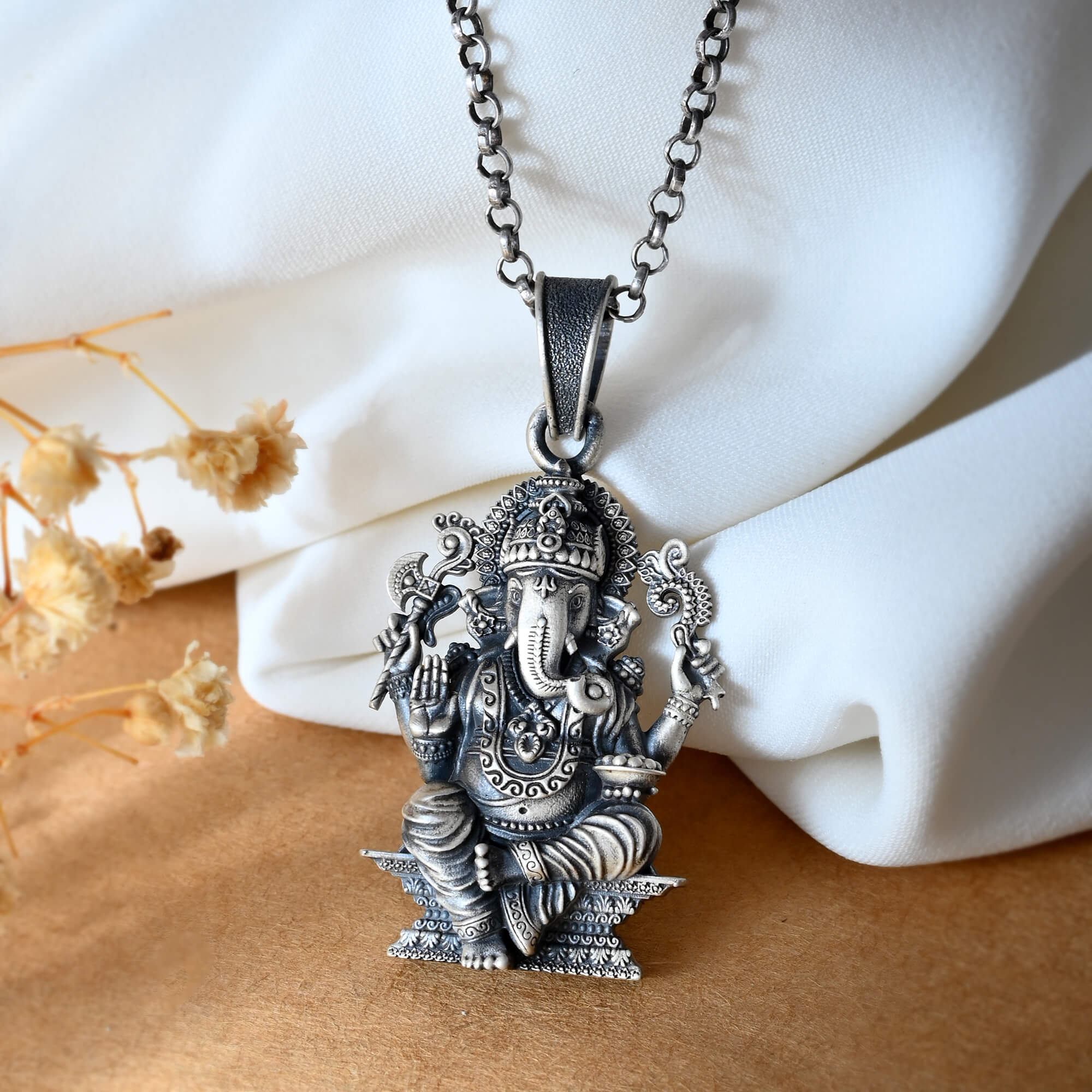 Ganesh ji Pendant - 925 Silver Jewellery Meera Jaipur