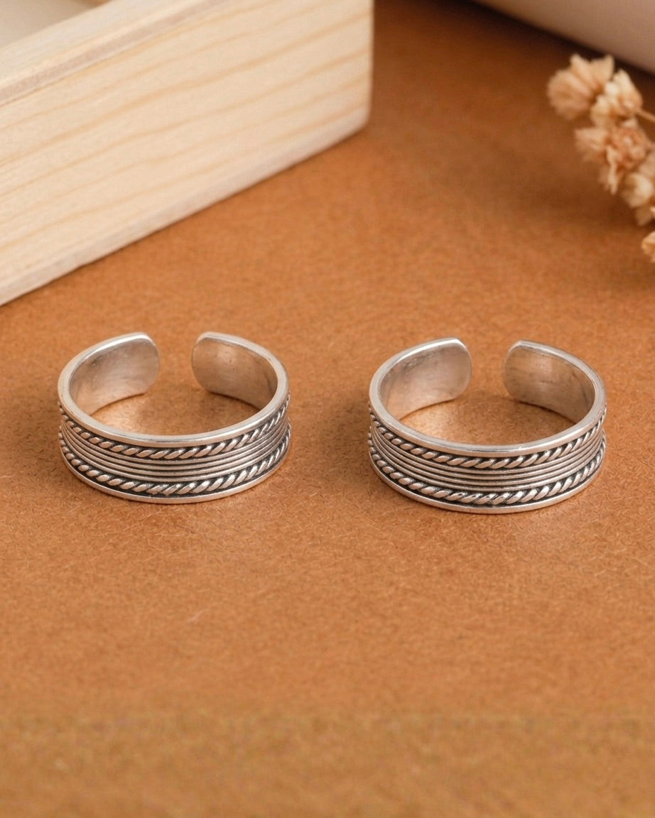 Giva silver toe ring - 925 Silver Jewellery Meera Jaipur