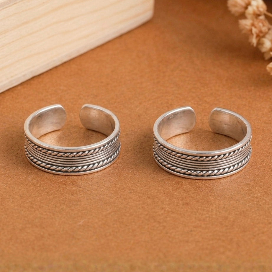 Giva silver toe ring - 925 Silver Jewellery Meera Jaipur