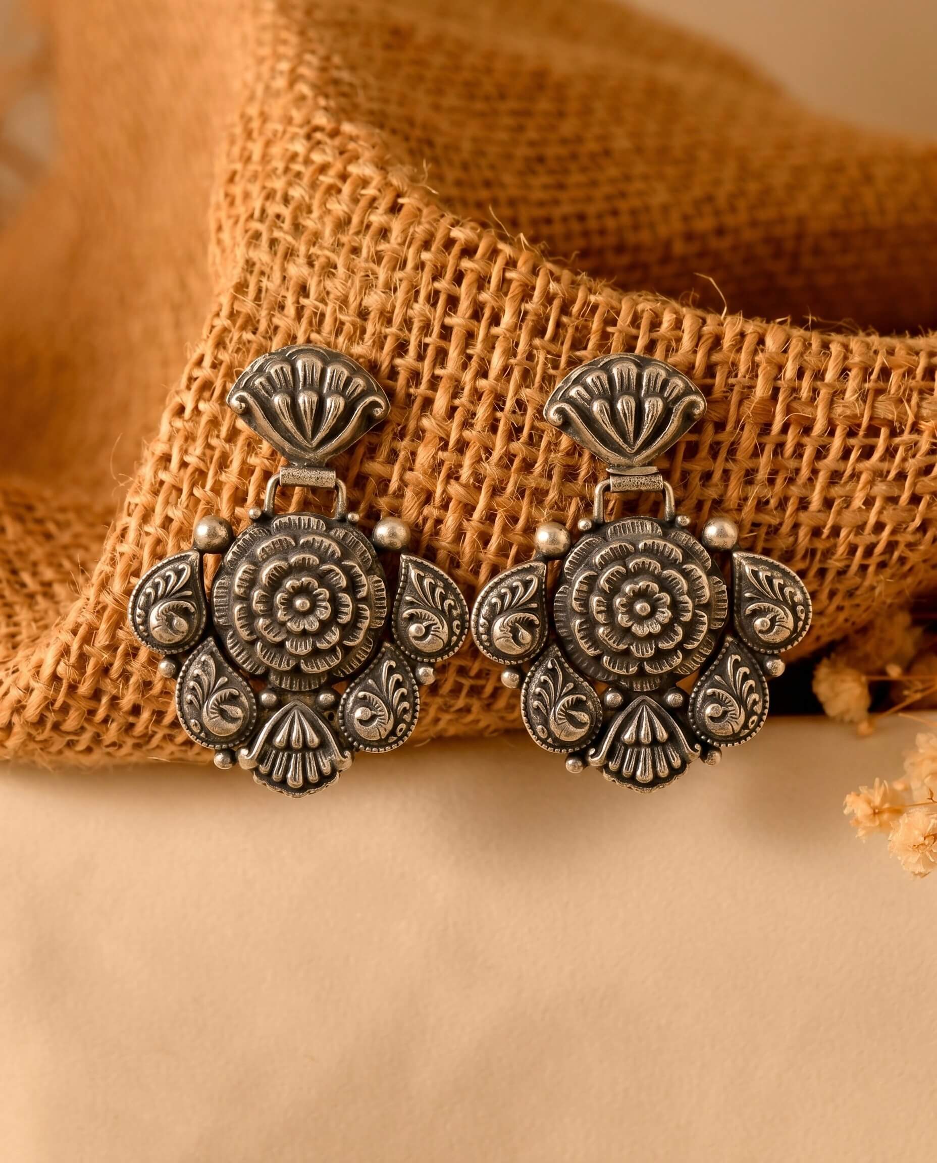 Guldasta Silver Earring 926 sterling silver meera jaipur