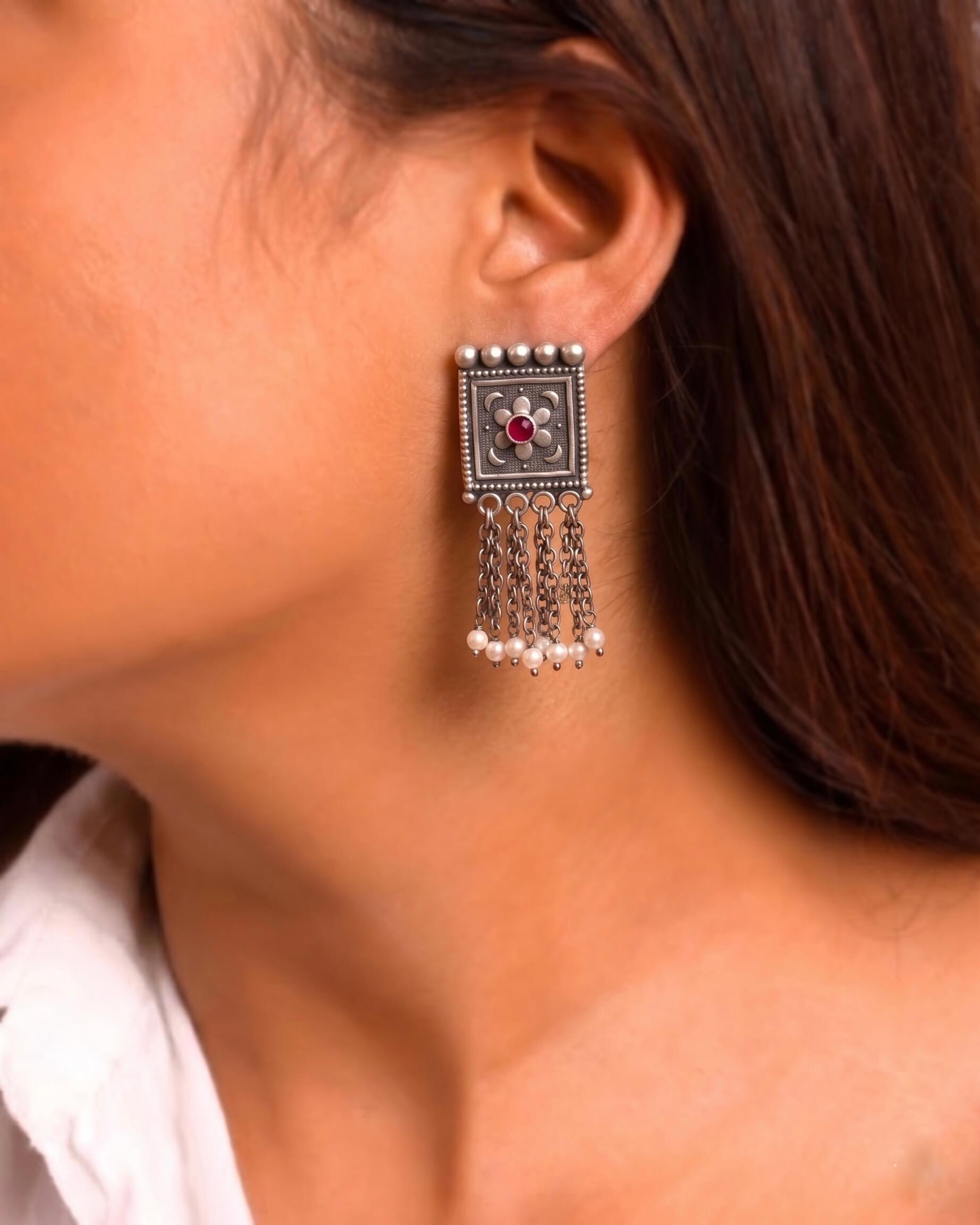 Hansa Silver Earring 931 sterling silver meera jaipur