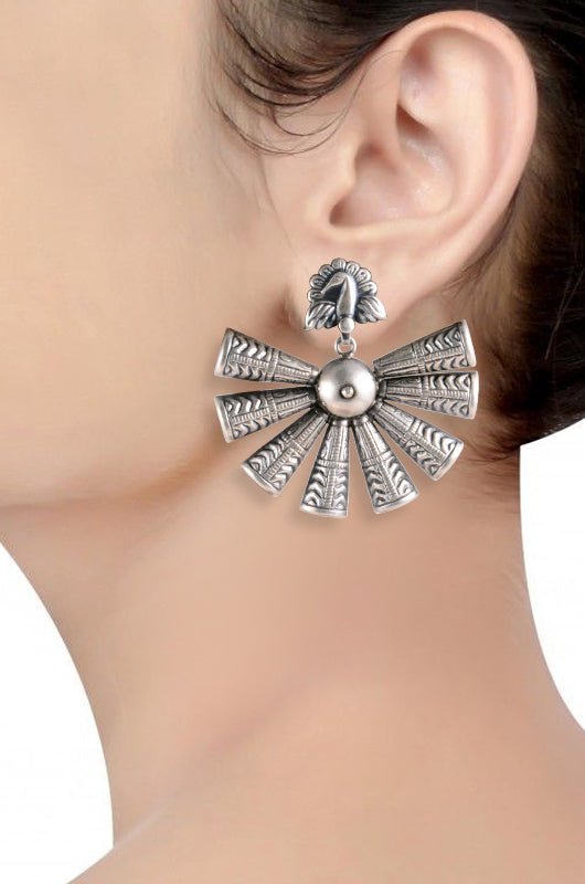 Akula Silver Earrings - 925 Silver Jewellery Meera Jaipur