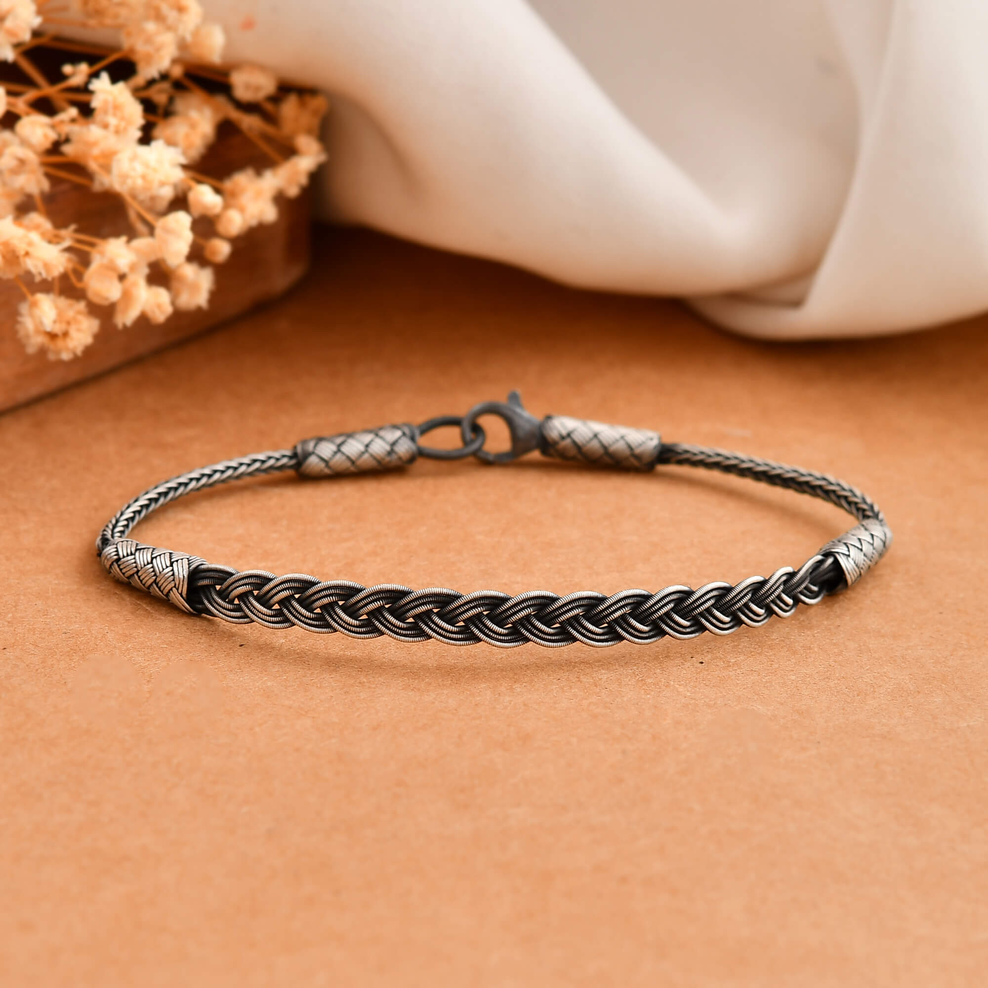 Knot braided silver bracelet - 925 Silver Jewellery Meera Jaipur
