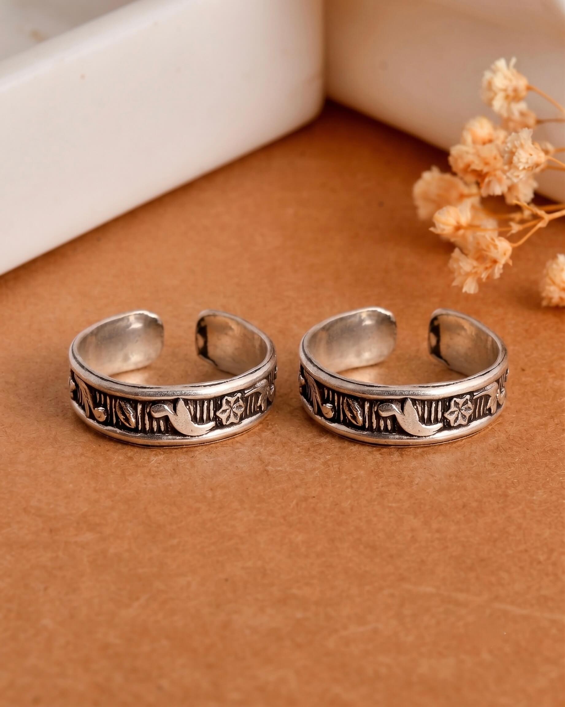 Mae silver toe ring 925 sterling silver meera jaipur