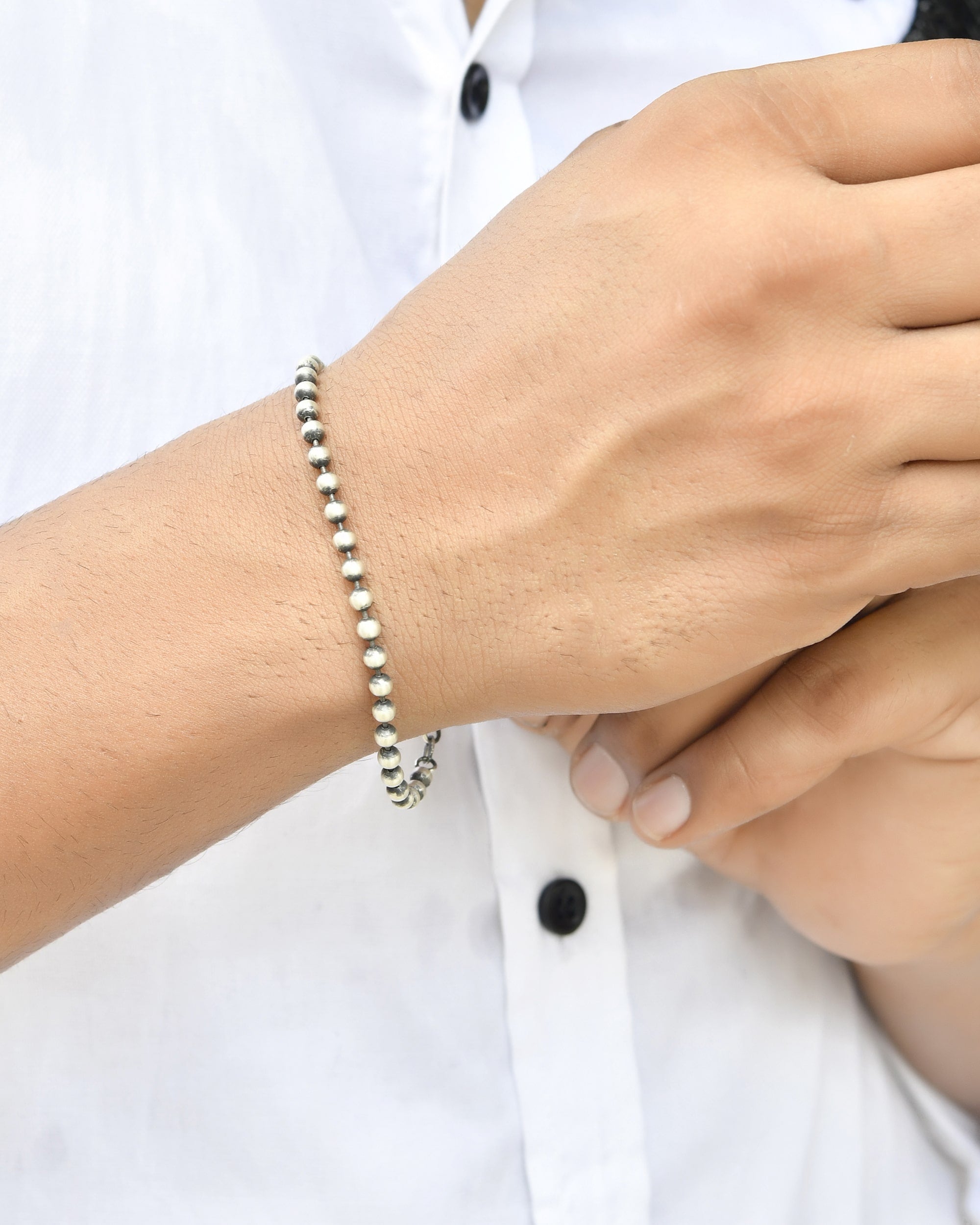Round ball silver bracelet - 925 Silver Jewellery Meera Jaipur