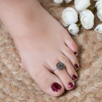 Sunflower silver toe ring - 925 Silver Jewellery Meera Jaipur