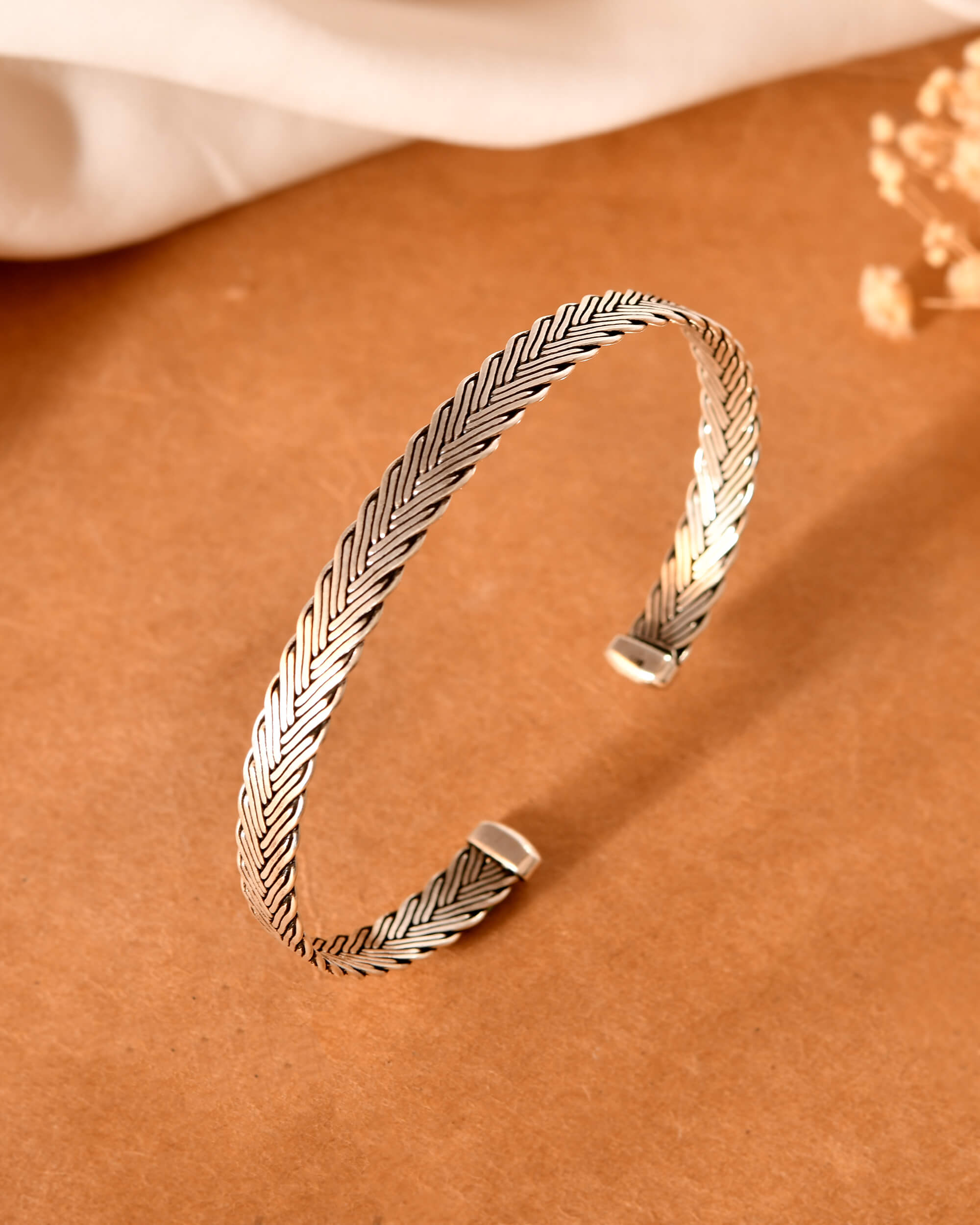 Yuvaan Kada - 925 Silver Jewellery Meera Jaipur