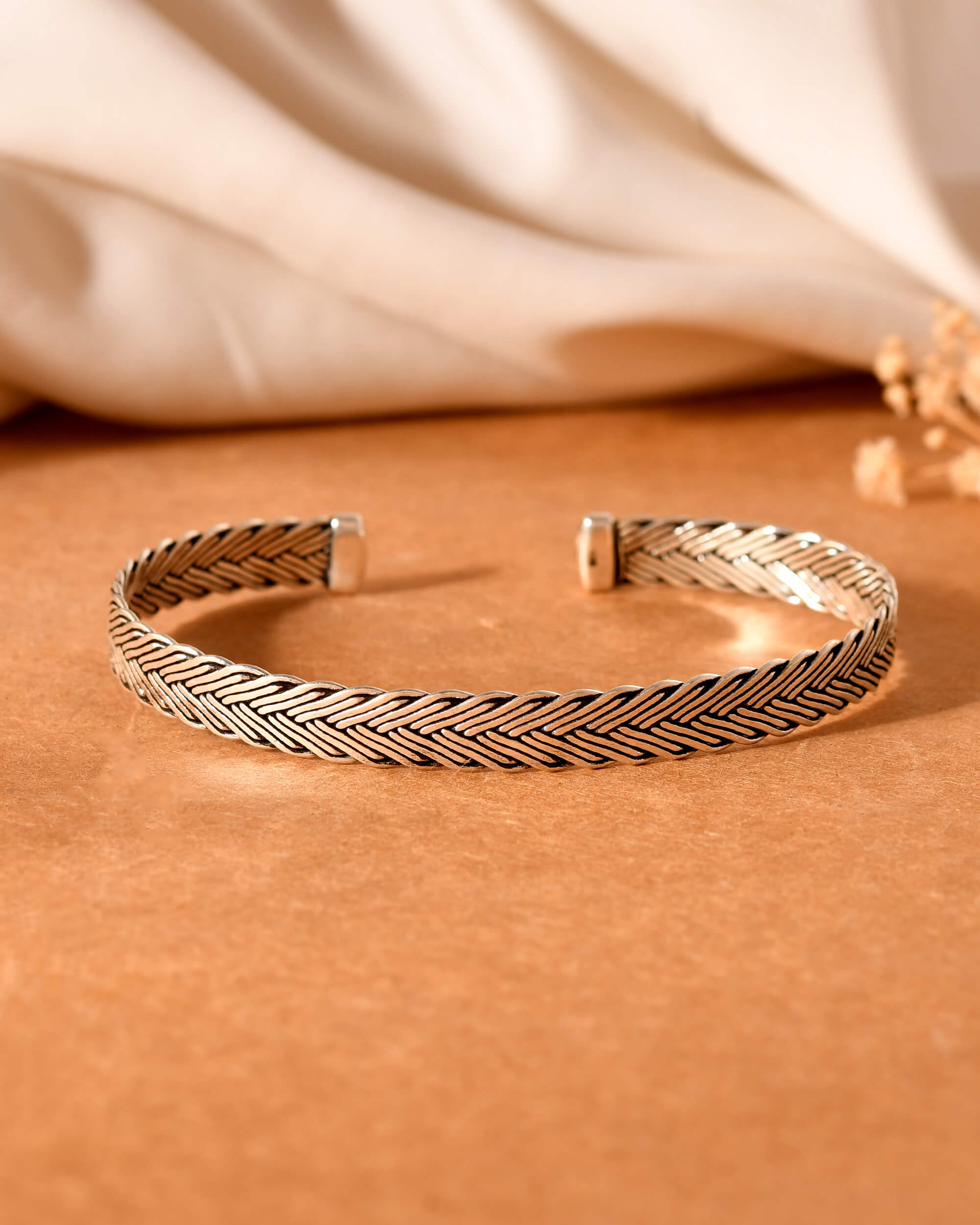 Yuvaan Kada - 925 Silver Jewellery Meera Jaipur