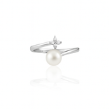 Trinity silver pearl ring