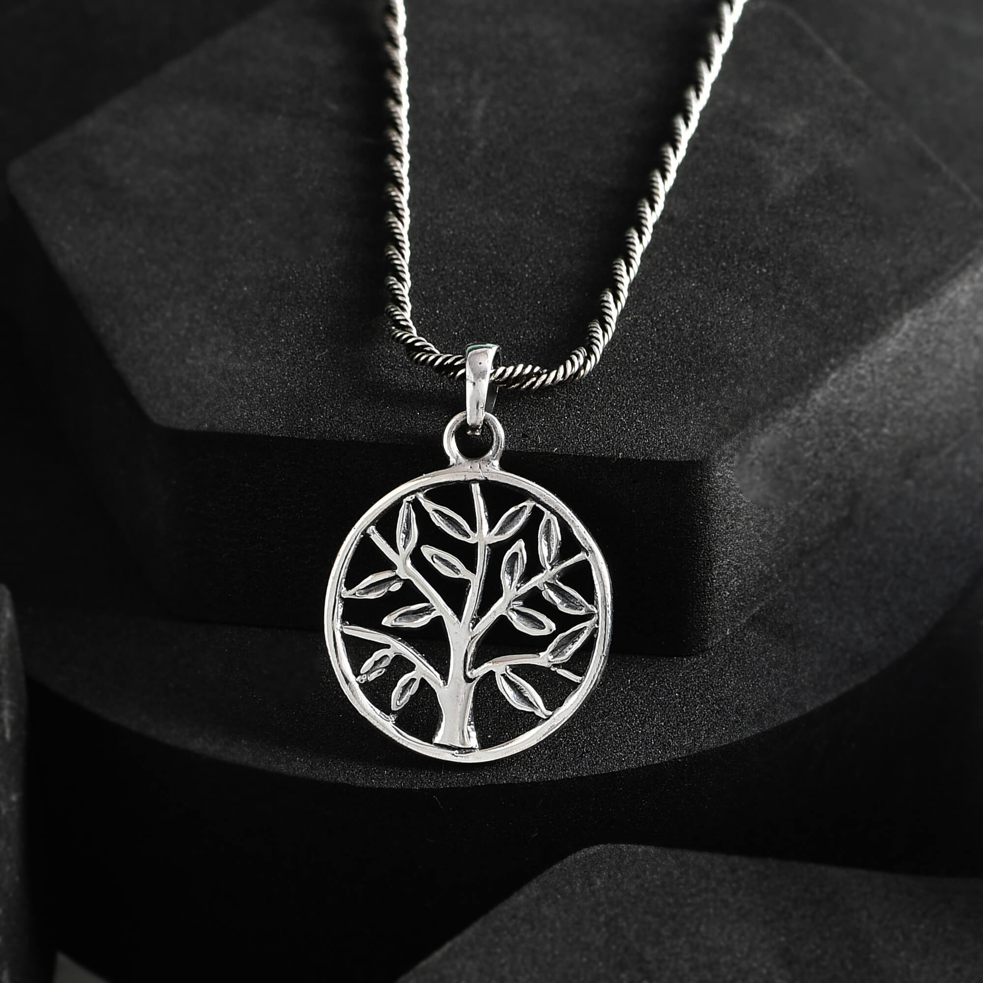 World Silver pendent - 925 Silver Jewellery Meera Jaipur
